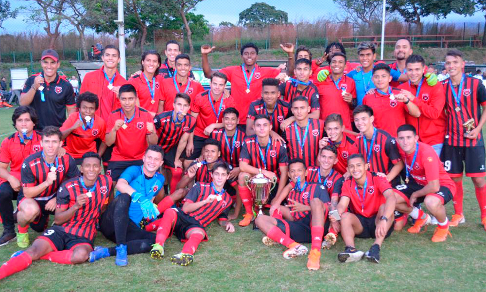 Los equipos de liga menor tienen autorización para entrenar. Alajuelense fue el último campeón Sub 20.