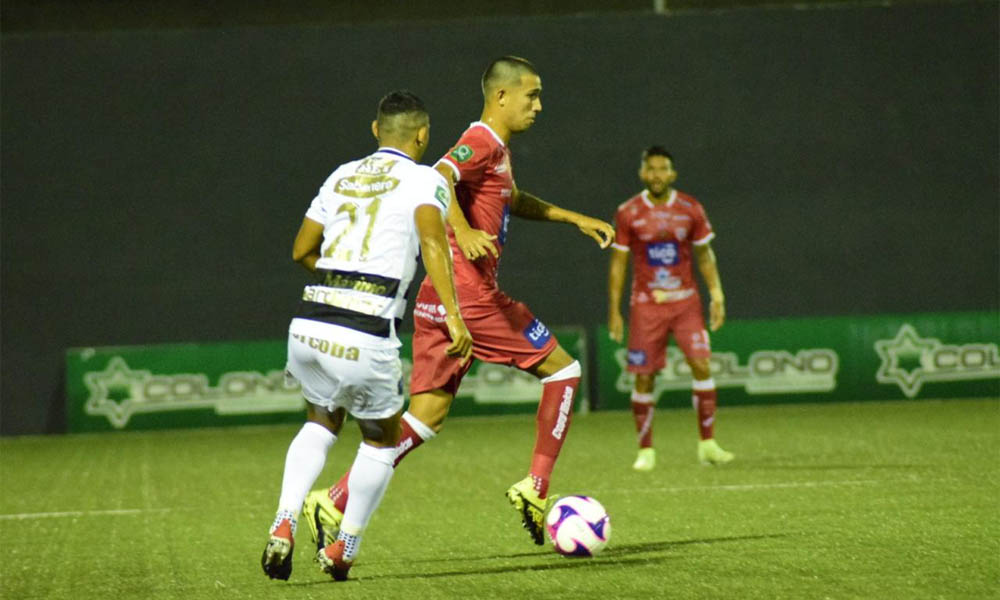 Santos y Jicaral se repartieron puntos esta noche.