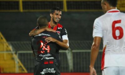 De la mano de Bryan Ruiz, Alajuelense mostró trazos muy buenos en el juego de esta noche.