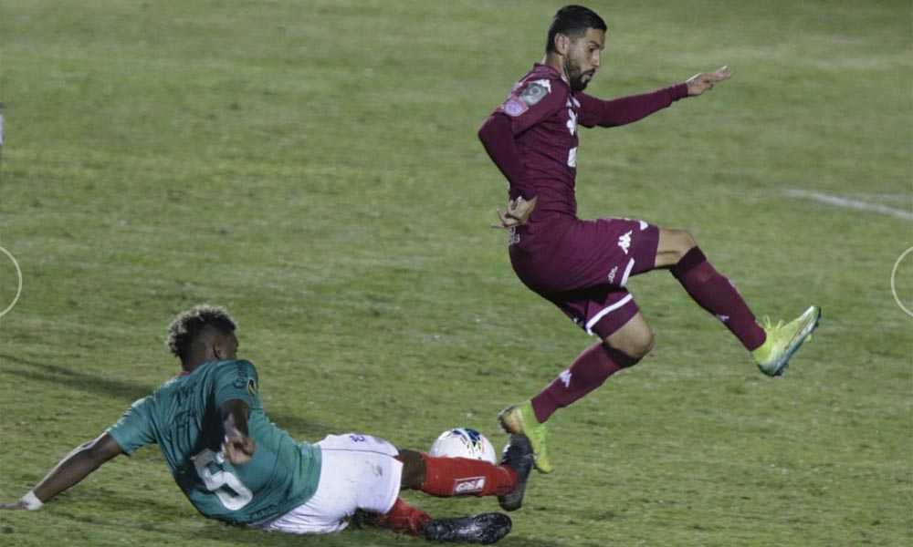 Saprissa mostró una gran solidez del medio campo hacia adelante, y una notable mejoría en defensa ante el Marathón.