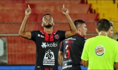 Johan Venegas reiteró que se volverá a ganar a la afición de Alajuelense a punta de goles.