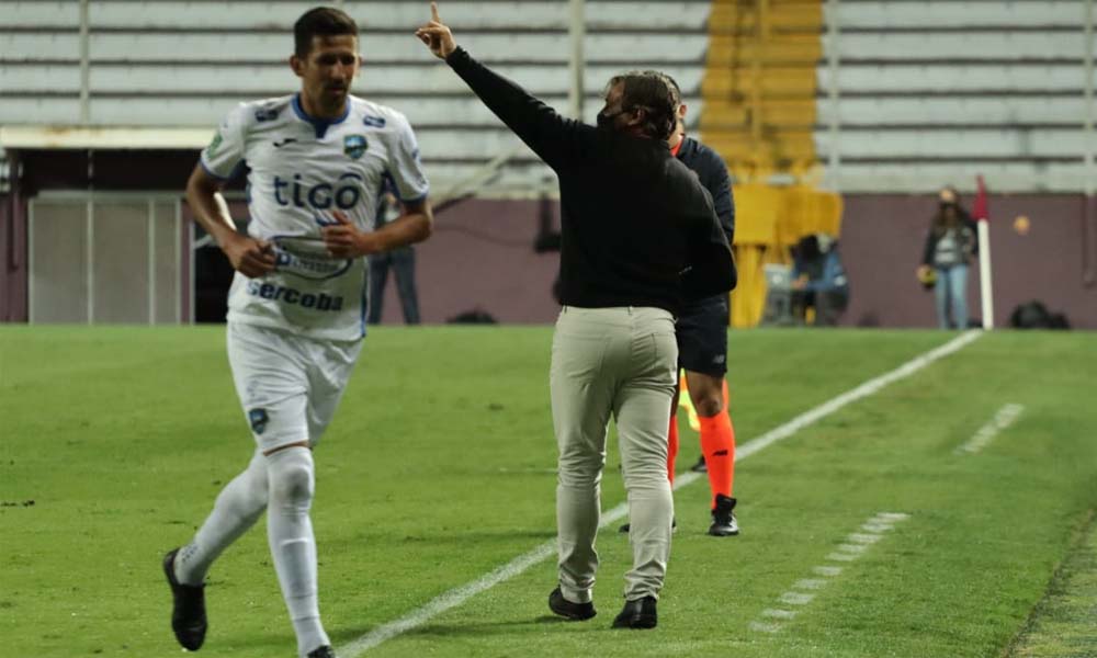 Martín Arriola y sus muchachos comienzan a hablar de un proceso para Jicaral.