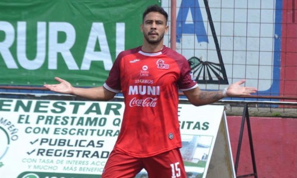 Pedro Báez regresa al fútbol nacional para jugar con San Carlos.