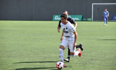 Suhander Zúñiga -al igual que Yael López- no subió mucho en el primer tiempo ante Sporting. Ya en la segunda parte, apareció más en ofensiva.