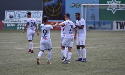 Los jugadores de Guadalupe FC se llenaron de confianza luego de la goleada sobre Limón en la jornada anterior.