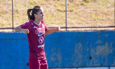 Katherine Alvarado marcó doblete ante Pococí esta tarde. El primer tanto fue su gol 100 con la camiseta del Saprissa.