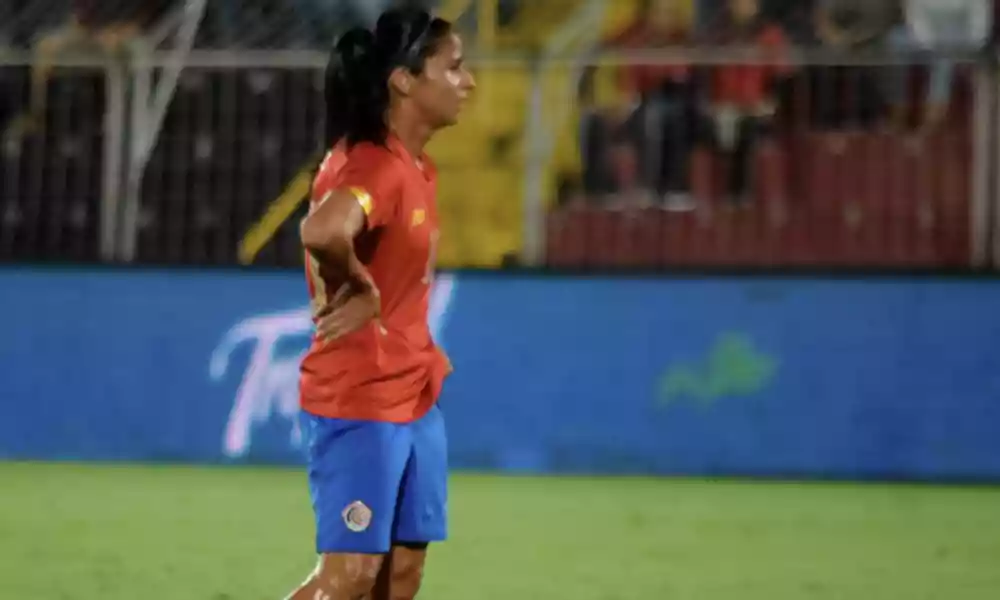 Shirley Cruz se despidió de la Selección Nacional de Fútbol Femenino con nostalgia.