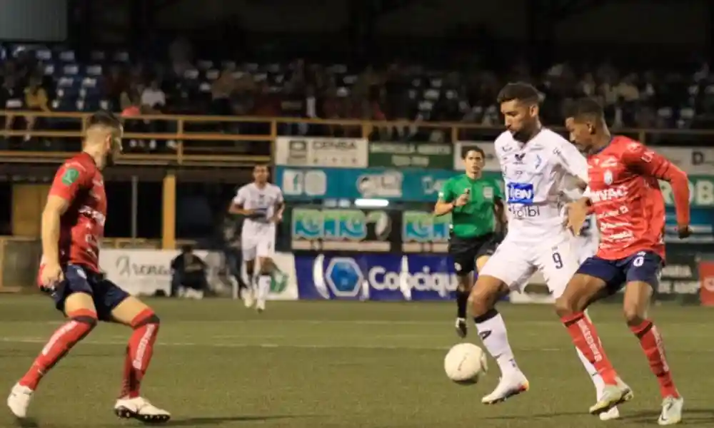 Marcel Hernández fue clave en el juego del Cartaginés. Foto: CSC.