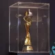 El Trofeo que se disputará en la Copa Mundial Femenina de la FIFA Australia & Nueva Zelanda, está en el país. Foto: FCRF.