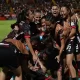 Alajuelense celebró esta noche su quinto título consecutivo en el fútbol femenino nacional tras seis participaciones. Foto: LDA.