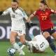 Gloriana Villalobos debió sacrificarse, sin mucho éxito, en la marca, en la derrota de La Sele Femenina ante España. Foto: Fifa.