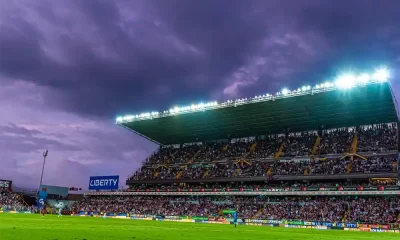La cueva. El estadio Ricardo Saprissa es el que podrá recibir el mayor número de aficionados, según el Comité de Licencias. Foto: Saprissa.