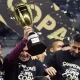 Saprissa ya tiene en sus vitrinas la primera Copa de la nueva temporada; la tercera en el último año. Foto: Keydel Romero.