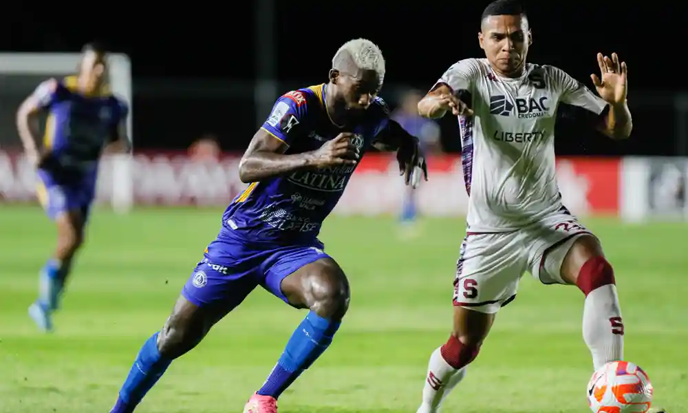 Universitario y Saprissa se quedaron en cero al cierre del juego esta noche en Panamá. Foto: Concacaf.