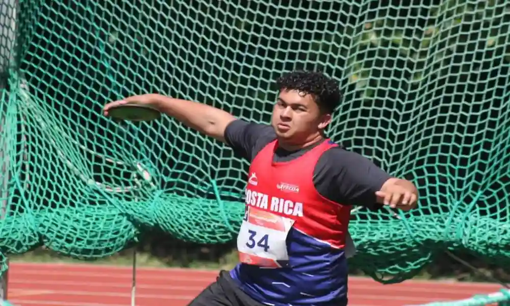 Marlon Andrey Padilla ganó el oro en el lanzamiento de disco masculino con 35,76 m 