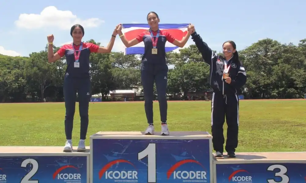 Los Juegos Estudiantiles Centroamericanos arrancaron el viernes 22 de setiembre y deportistas jóvenes de Costa Rica y Nicaragua consiguieron las primeras medallas de oro