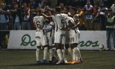 Christian Bolaños no jugó en la victoria de Saprissa.