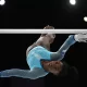 Simone Biles compite durante la clasificación femenina de la edición 52del FIG Artistic Gymnastics World Championships. Foto: Lionel Bonaventure / AFP.