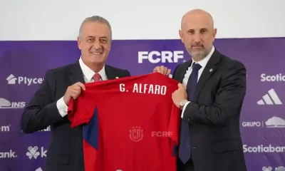 Gustavo Alfaro fue presentado oficialmente como técnico de la Selección Mayor Masculina, por parte del presidente de la FCRF, Osael Maroto. Foto: FCRF.