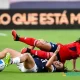 Daniela Cruz recibió aquí la falta por parte de Daysy Bareiro. La Sele Femenina no pudo ante Paraguay. Foto: Logan Riely / Getty Images North America / Getty Images via AFP.