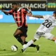 Joel Campbell y Gerson Torres en un lance de la victoria de Herediano sobre Alajuelense. Foto: Keydel Romero.