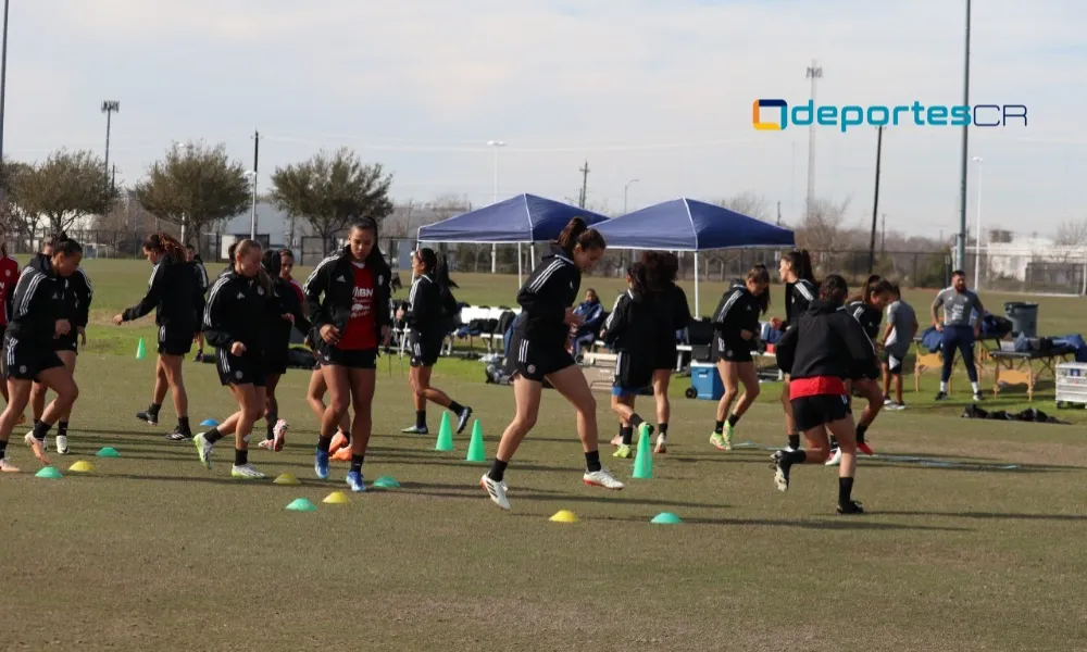 La Sele Femenina tiene el equipo completo para la Copa Oro