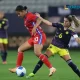 Aldrith Quintero (20) de Panamá controla la pelota ante la presión de Daniela Daniela Montoya (6) de Columbia en el arranque de la Copa Oro para ambas selecciones. Foto: Sean M. Haffey / Getty Images North America / Getty Images / AFP.