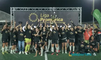 Alajuelense ganó esta noche su segunda Súper Copa. De nuevo el rival fue Sporting FC. Foto: LDA.