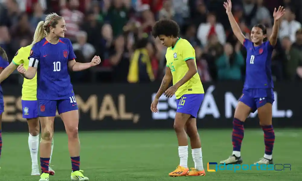 EEUU acababa de imponerse sobre Brasil en la final de la Copa Oro. Lindsey Horan, anotadora del gol de la victoria, suelta toda la euforia. Foto: Sean M. Haffey / Getty Images North America / Getty Images via AFP.