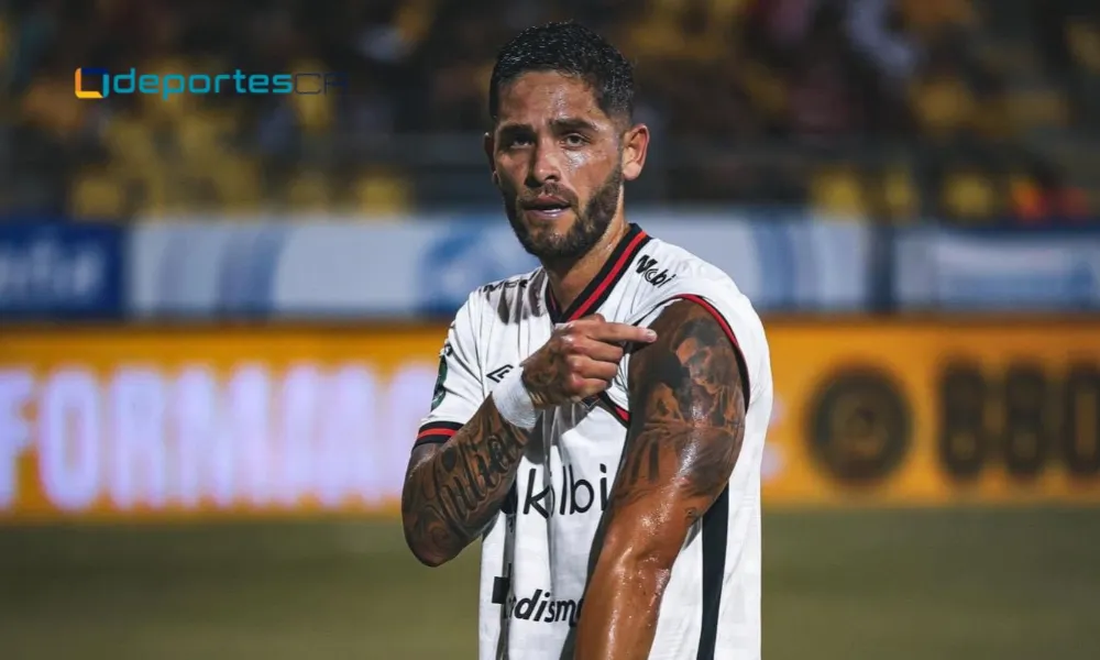 Jonathan Moya se reconcilió con el gol