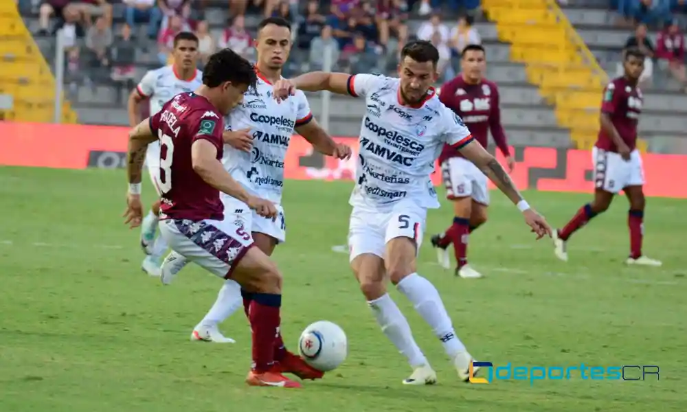 Saprissa cedió un empate frente a San Carlos. Foto: Keydel Romero.