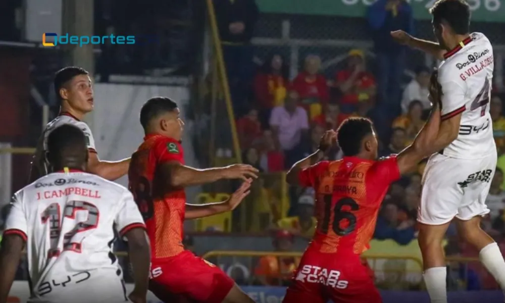 Herediano se conformó con el empate ante Alajuelense