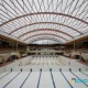 La piscina George Vallerey, en reconstrucción, mientras se evalúa el impacto de los ciclos menstruales en el rendimiento de las nadadoras. Foto: Dimitar Dilkoff / AFP.