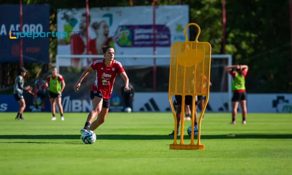 La Femenina trabaja con miras en juegos contra Argentina