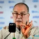 Marcelo Bielsa, técnico argentino de Uruguay, hizo revivir las esperanzas de volver a ganar la Copa América. Foto: Pablo Porcincula / AFP.