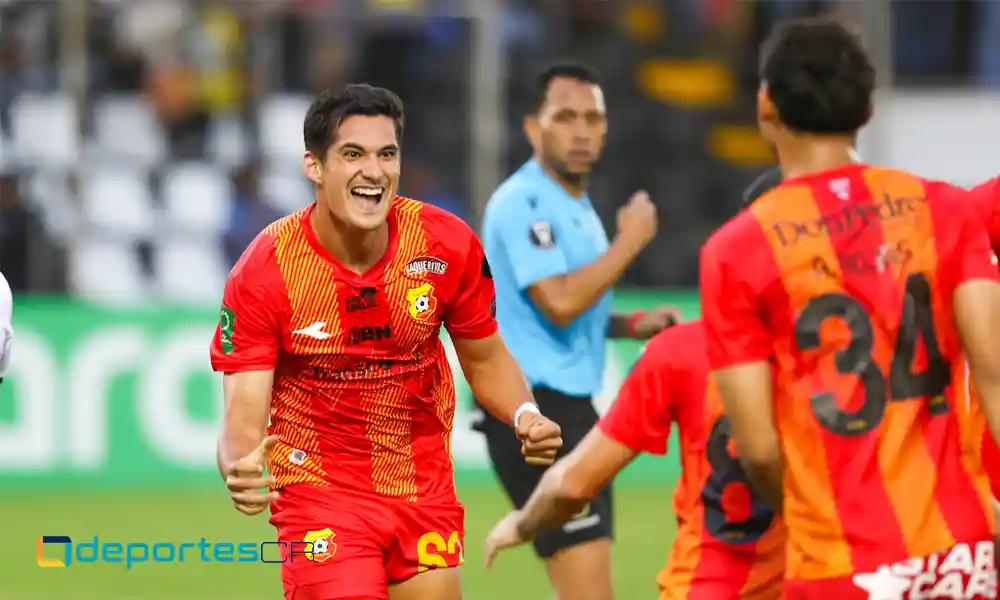 José González evitó un desastre para Herediano con su gol ante el Diriangén. Foto: Concacaf.