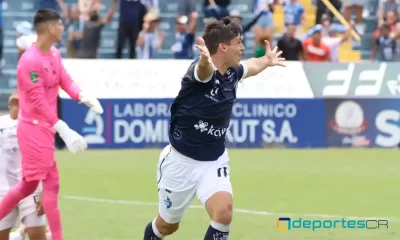 Leonardo Alfaro celebró en grande. Marcó el segundo gol del Cartaginés ante Herediano; su primero en la primera división. Foto: CSC.