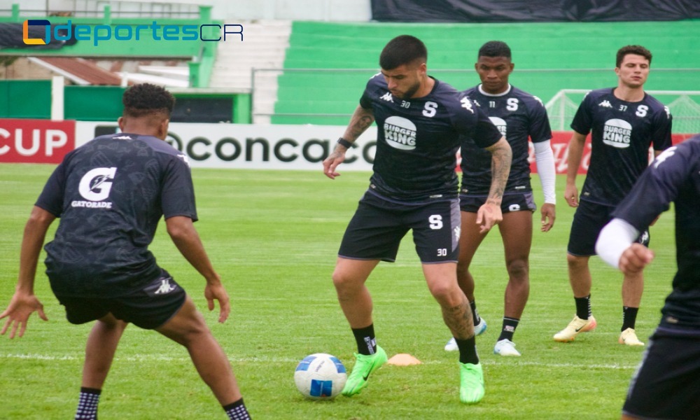 Vladimir Quesada quiere un Saprissa incisivo ante Antigua