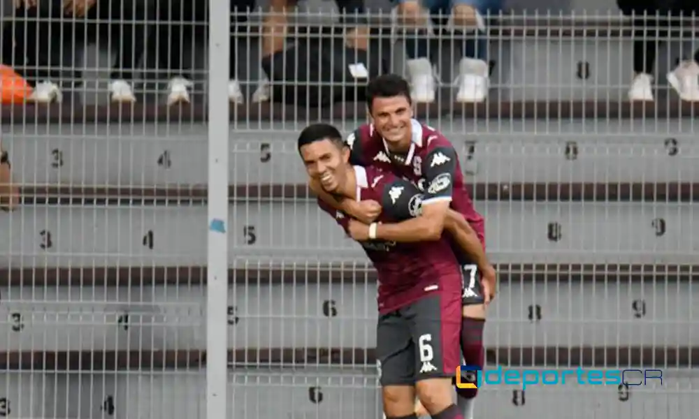 Jefferson Brenes marcó el gol con que Saprissa venció a Sporting FC. Foto: Keydel Romero.