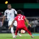 Joel Campbell trató de organizar fútbol. Pero, después de la expulsión de Alcoser, la Selección Nacional cambió su manejo. Foto: FCRF.