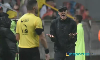 Alexandre Guimaraes, técnico de Alajuelense, se dijo “muy cab…” (Sic) con el resultado ante Saprissa. Foto: Keydel Romero.