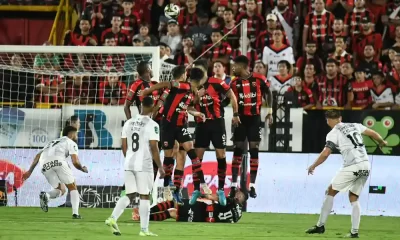 Alajuelense y Herediano no jugarán el sábado como estaba previsto. Foto: Keydel Romero.