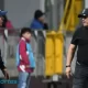 Horacio Esquivel, técnico del Municipal Pérez Zeledón, giró instrucciones continuamente en el juego ante Saprissa. Foto: Keydel Romero.