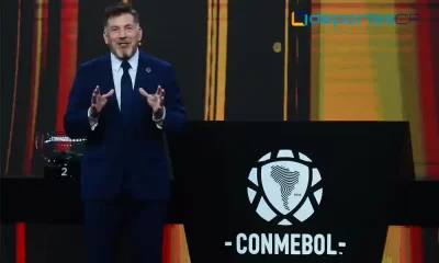 El presidente de Conmebol, Alejandro Domínguez planteó a la FIFA que el Mundial 2030 tenga 64 equipos. Foto: Daniel Duarte / AFP.